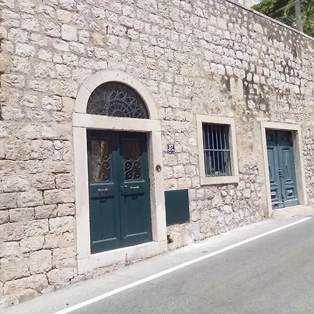 Emi Apartmán
