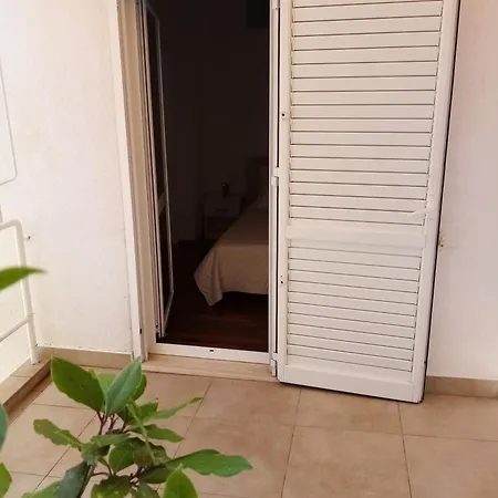 Emi Apartment *