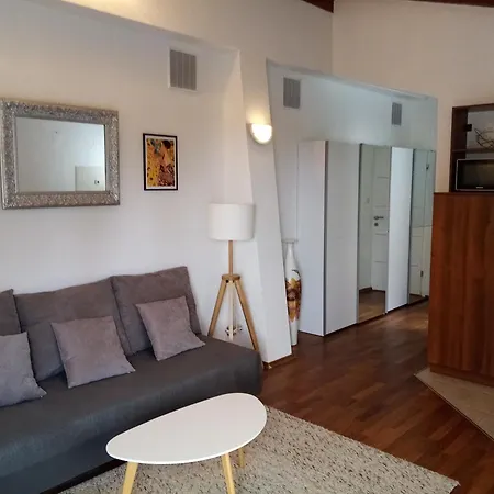 Apartment Emi *